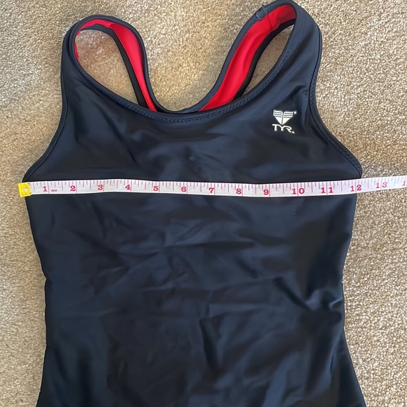 TYR swimmers swim suit racer back reversible red/ black One piece full swimsuit - Picture 5 of 9